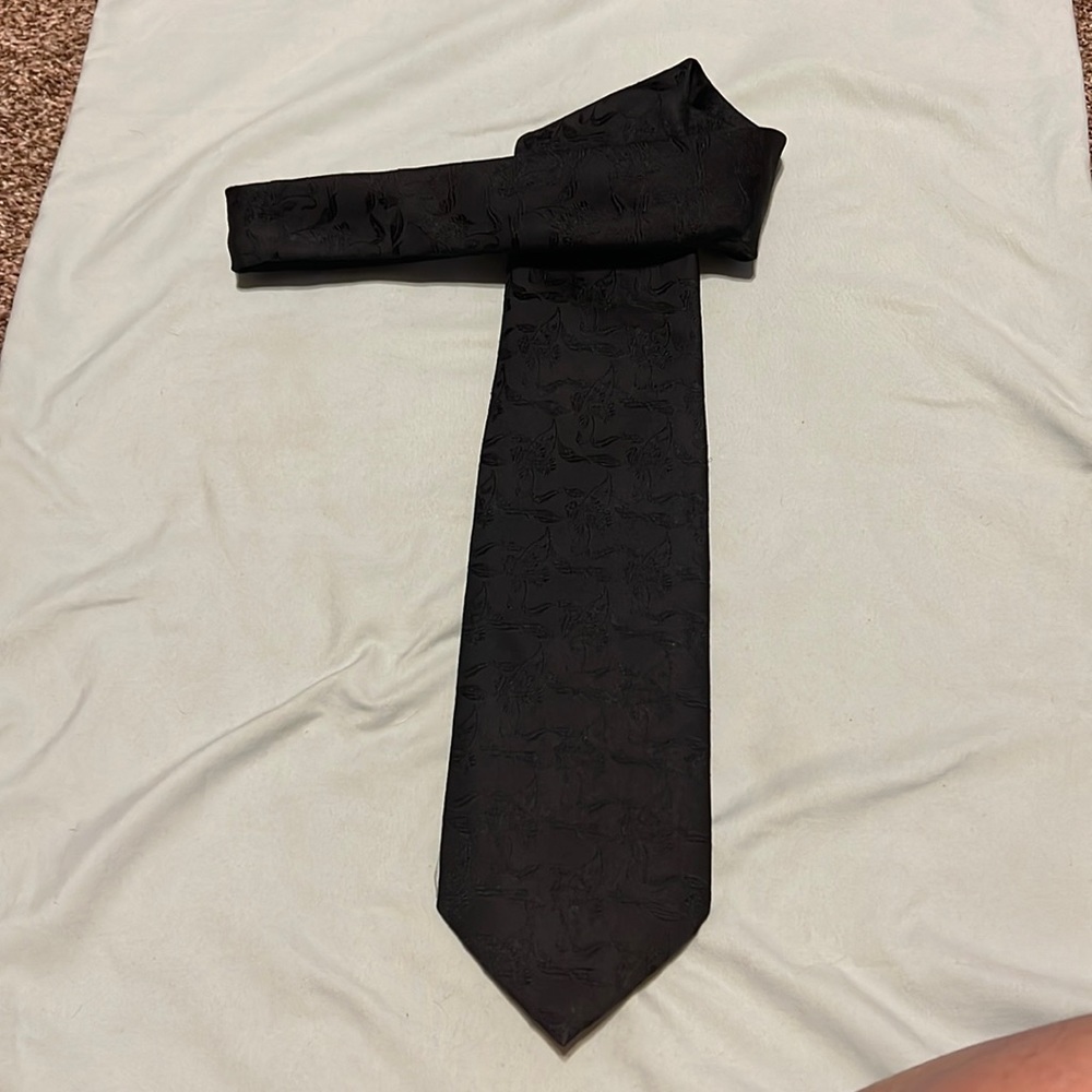 Hughes & Hatcher black on black poly tie